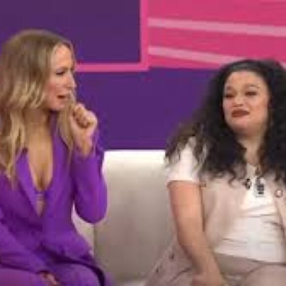 Alex Perry Purple Satin Crepe Bralette As Worn by Fallon/Dynasty & Nikki Glaser - Picture 4 of 10